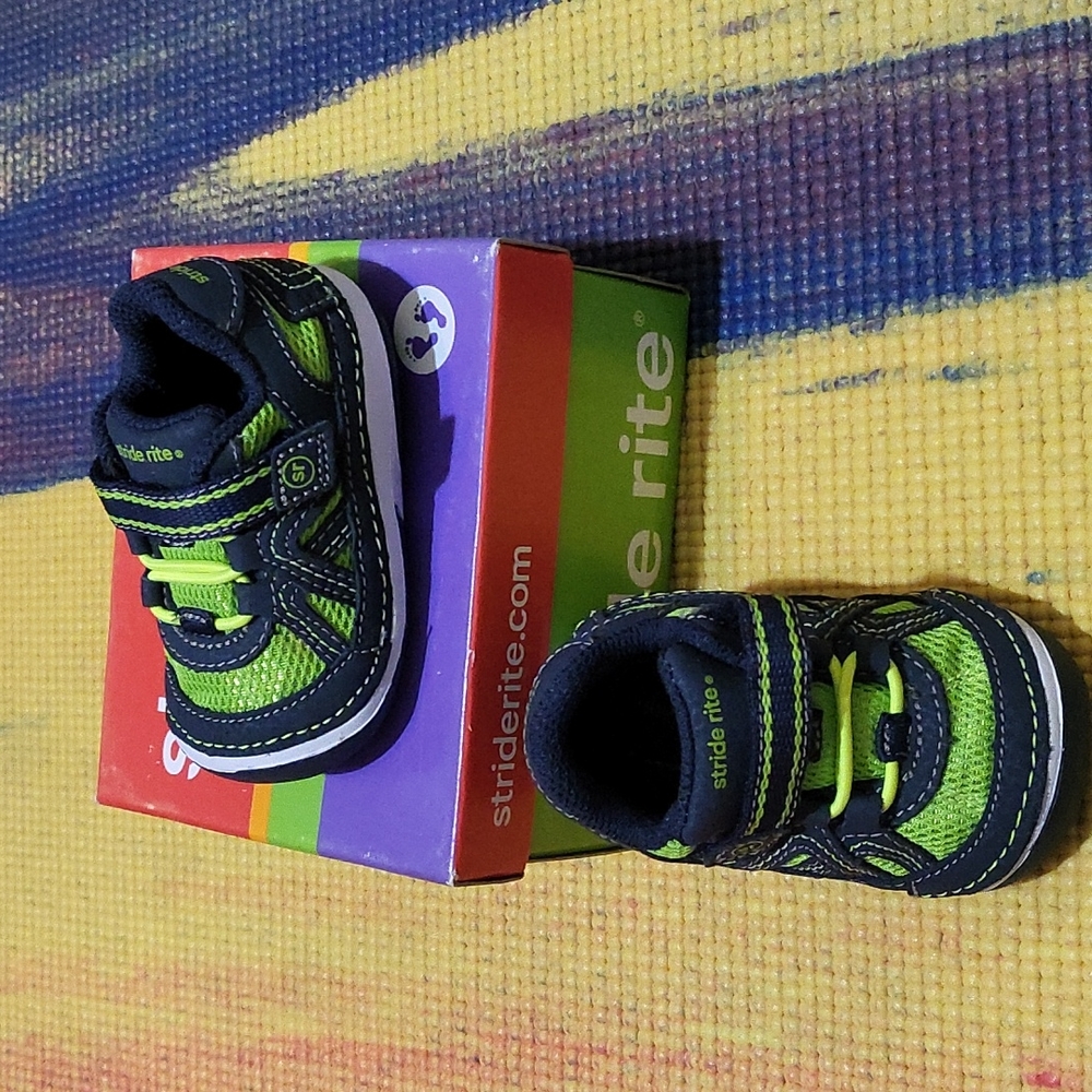 Baby shoes
